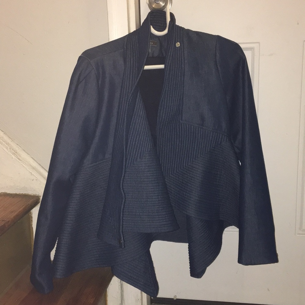Jean dresses jacket. Worn one time still like new.